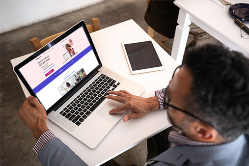 How to make webcom website